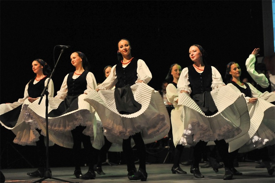 Boezeroenen organiseren voor de 29ste keer Internationaal Folklorefestival