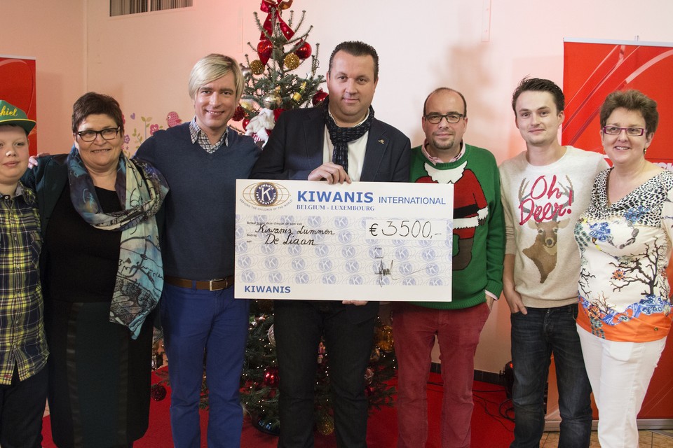 Kiwanis schenkt 3.500 euro aan de Liaan in Nieuwerkerken