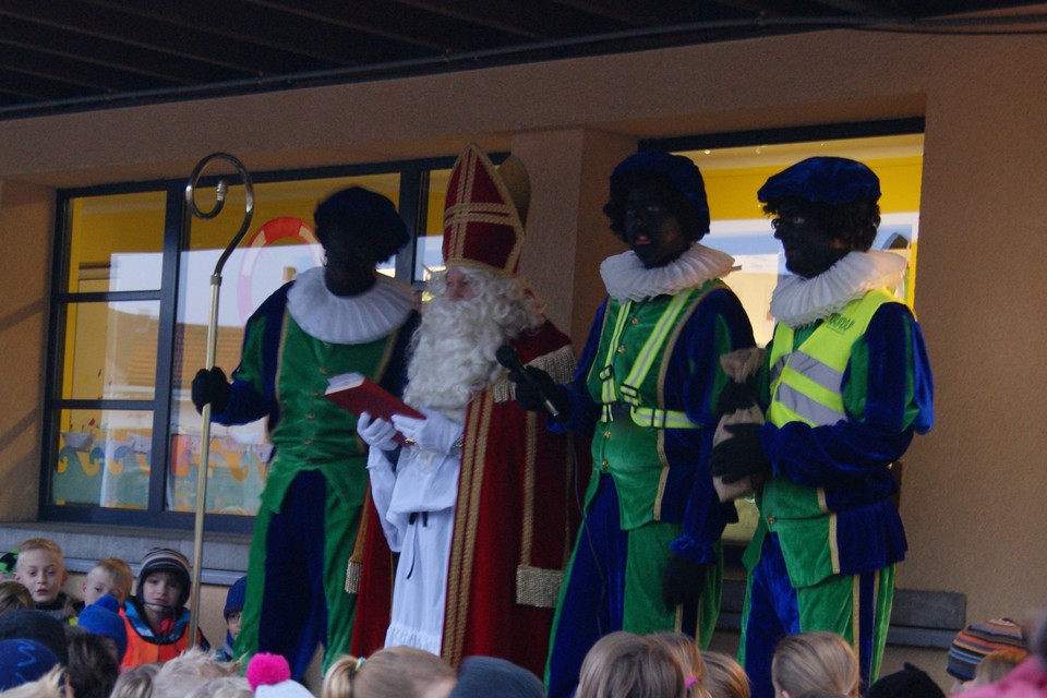 Sinterklaas in SBS Kuringen