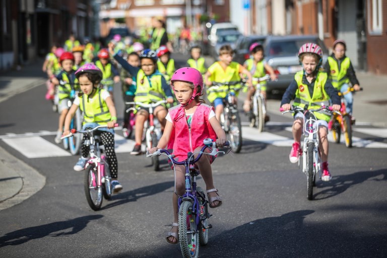 400 kinderen rijden ‘Ronde van Kuringen’ voor meer veiligheid