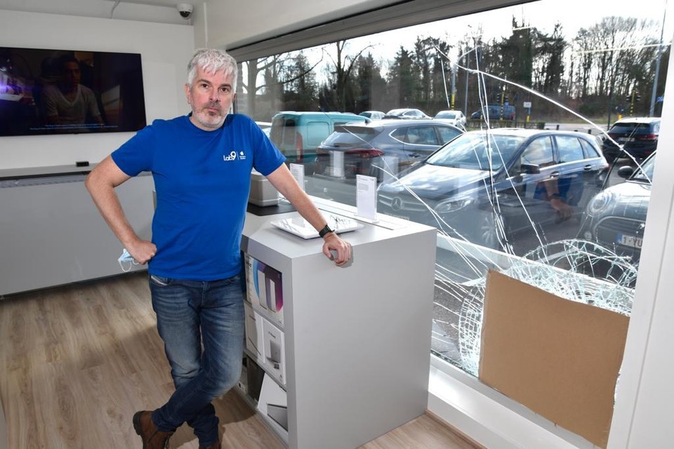 Drieste inbrekers stelen voor 10.000 euro aan Apple-apparatuur bij Hasseltse winkel